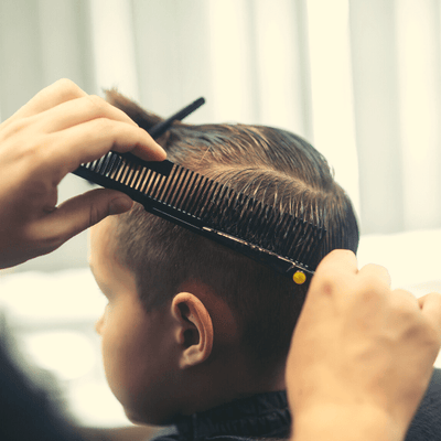 coupe de cheveux garçon enfant